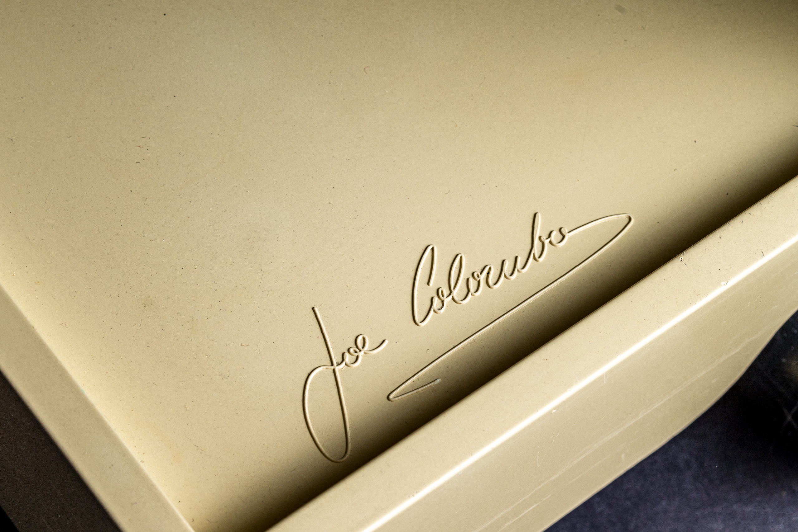Joe Colombo signature on bottom tray